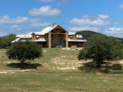 Venado-Springs-Texas-Family-Getaway-Business-Retreat-Hunting-Lodge-Camp-062